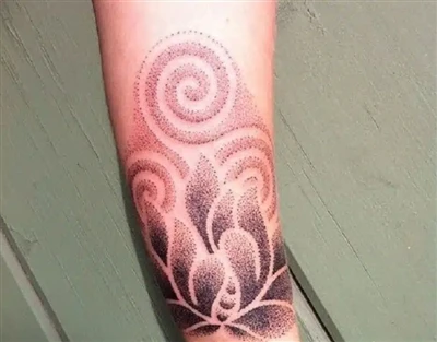 Was ist ein Pointillismus-Tattoo?